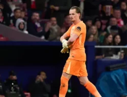 Antonin Kinsky Buka Suara Usai Debut Liga Champions Berubah Jadi Malam Buruk Lawan Atletico Madrid