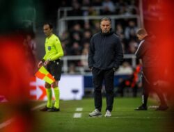 Hansi Flick Senang Barcelona Imbangi Newcastle 1-1, Janjikan Tim Berbeda di Leg II Liga Champions 2025-2026